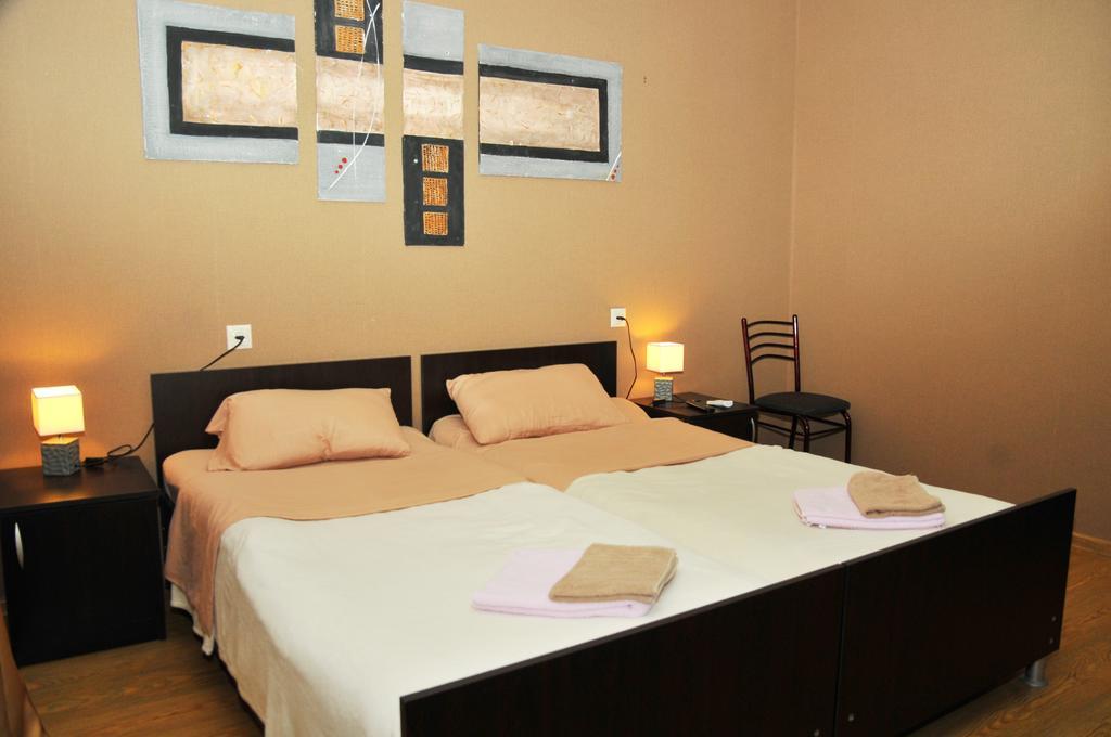 Alma-Ata Hotel Borjomi Δωμάτιο φωτογραφία